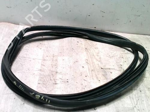 Used Rubber door seal RENAULT GRAND SCÉNIC III (JZ0/1_) 1.5 dCi (JZ09, JZ0D, JZ10, JZ14, JZ1G, JZ29, JZ2C) (110 hp) 27551957