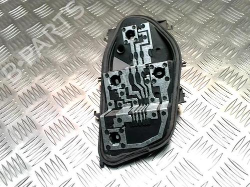 Nummerpladelys RENAULT CLIO III (BR0/1, CR0/1) 1.6 16V (BR05, BR0B, BR0Y, BR15, BR1J, BR1M, BR1Y, CR0B,... (112 hp) 26389368