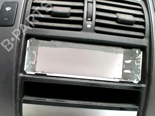 Middle console HYUNDAI TUCSON (JM) 2.0 CRDi | BP31226545I22