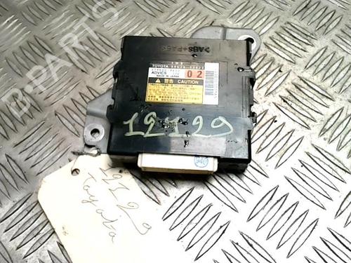 Used Control unit TOYOTA URBAN CRUISER (_P1_) 1.4 D-4D 4WD (NLP115_, NLP115R) (90 hp) 32404116