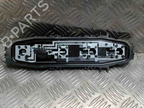 Nummerpladelys Nummerpladelys CITROËN C3 I (FC_, FN_) 1.4 i (73 hp) 33748549 33748549