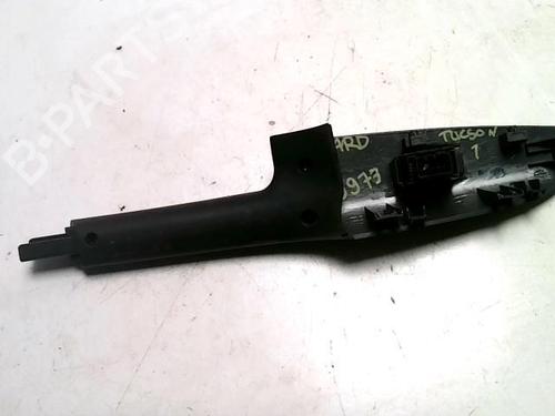 Right rear window switch HYUNDAI TUCSON (JM) 2.0 CRDi | BP25416589I28