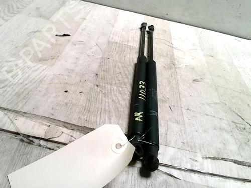 Used Tailgate lift support TOYOTA YARIS (_P9_) 1.4 D-4D (NLP90_, NLP90R) (90 hp) 25425230