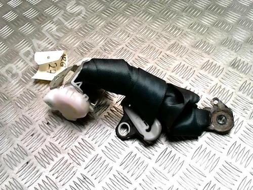 Sikkerhedssele bag venstre TOYOTA YARIS (_P9_) 1.4 D-4D (NLP90_, NLP90R) (90 hp) 31312165