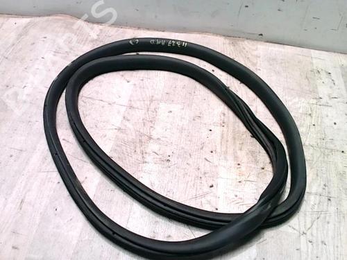 Used Rubber door seal CITROËN C3 III (SX) 1.2 PureTech 82 (83 hp) 27554573