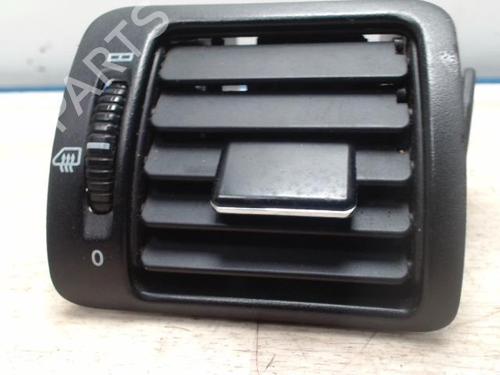 Used Air vent MERCEDES-BENZ M-CLASS (W163) ML 270 CDI (163.113) (163 hp) 25420926