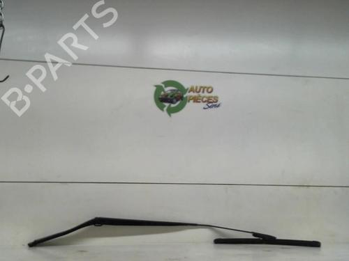 Used Front windshield wiper arm RENAULT CLIO IV (BH_) 1.2 TCe 120 (BHM0) (120 hp) 25400349