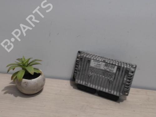 Used Control unit RENAULT MEGANE II (BM0/1_, CM0/1_) 1.6 16V (BM0C, CM0C) (113 hp) 25392255