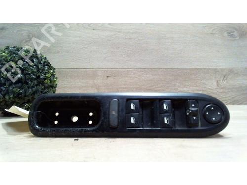 Commutateur PEUGEOT 407 (6D_) 2.0 HDi 135 (6DRHRH, 6DRHRE, 6DRHRG, 6DRHRJ) (136 hp) 25409410