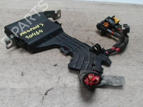 Sikringsdose RENAULT MEGANE III Hatchback (BZ0/1_, B3_) 1.9 dCi (BZ0N, BZ0J) (131 hp) 28013328