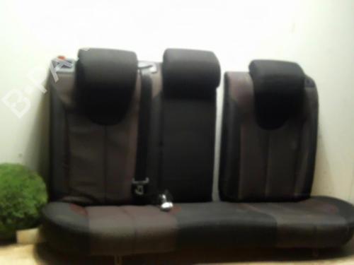Sedile posteriore SEAT LEON (1P1) 1.9 TDI (105 hp) 31232559