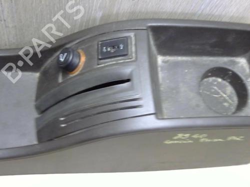 Middenconsole LANCIA MUSA (350_) 1.3 D Multijet (350.AXB11, 350.AXB1A) (70 hp) 31226751