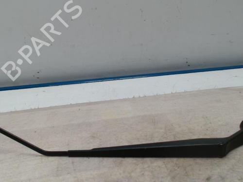 Used Front windshield wiper arm SUZUKI SWIFT IV (FZ, NZ) 1.3 DDiS (AZG413D, ZC02S, ZC92S) (75 hp) 25869410
