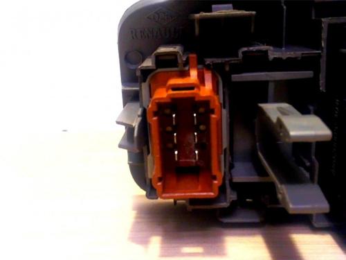 Commande de phare RENAULT SCÉNIC II (JM0/1_) 2.0 (JM05, JM0U, JM1N, JM1U, JM2V) | BP25391840I24 