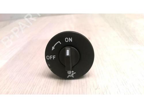 Used Switch RENAULT KANGOO / GRAND KANGOO II (KW0/1_) 1.5 dCi 70 (KW0V, KW0A) (68 hp) 30811076