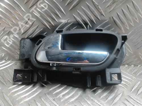 Used Front left interior door handle PEUGEOT 3008 I MPV (0U_) 1.6 HDi (114 hp) 31228364