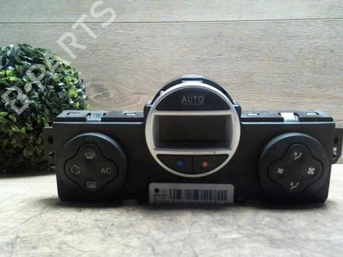 Used Climate control RENAULT CLIO III (BR0/1, CR0/1) 1.5 dCi (BR17, CR17) (86 hp) 31229666