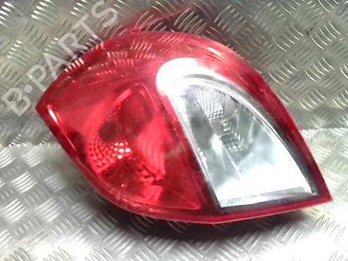 right-taillight-renault-clio-iii-br01-cr01-2005-2006-2007-2008-2009-2010-2011-2012-2013-2014-31229846 main image