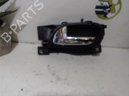 Used Front left interior door handle PEUGEOT 407 (6D_) 2.0 HDi 135 (6DRHRH, 6DRHRE, 6DRHRG, 6DRHRJ) (136 hp) 25409660