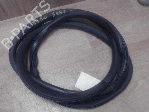 Used Rubber door seal SEAT IBIZA IV ST (6J8, 6P8) 1.2 TSI (90 hp) 31238654