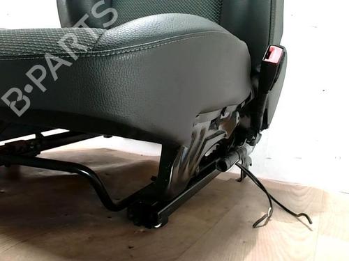 Stol høyre foran OPEL CORSA D (S07) 1.2 (L08, L68) (80 hp) 31236867