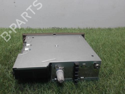 Used Radio RENAULT CLIO III (BR0/1, CR0/1) 1.5 dCi (BR17, CR17) (86 hp) 25415075