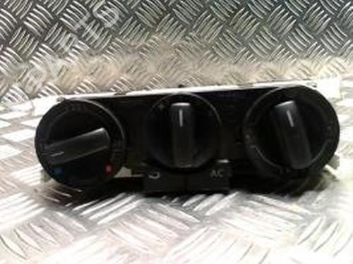 AC Styreenhet / Manøvreringsenhet VW POLO (9N_, 9A_) 1.2 12V (64 hp) 25859852