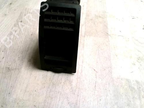 Used Air vent VW POLO IV (9N_, 9A_) 1.4 TDI (75 hp) 25429074