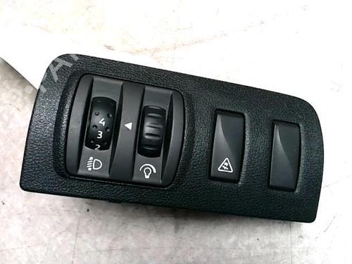 Used Headlight switch RENAULT SCÉNIC III (JZ0/1_) 1.5 dCi (110 hp) 28717487
