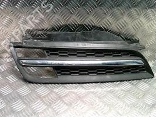 Used Grille NISSAN MICRA III (K12) 1.2 16V (80 hp) 26383787