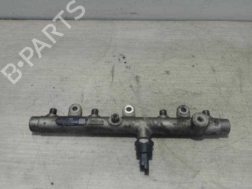 Rail D'Injecteurs AUDI A4 B5 (8D2) 1.9 TDI (110 hp) 31218625