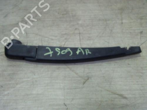 Used Rear windshield wiper arm RENAULT TWINGO II (CN0_) 1.2 16V (CN0K, CN0V, CN0A) (76 hp) 25388708