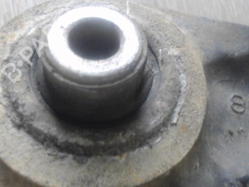 Used Right front suspension arm PEUGEOT 308 I (4A_, 4C_) 1.6 HDi (109 hp) 25415900