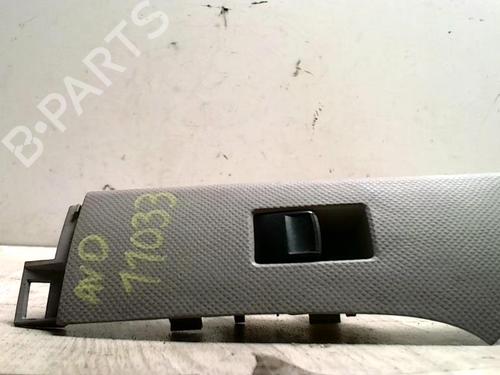 Used Right front window switch TOYOTA YARIS (_P9_) 1.4 D-4D (NLP90_, NLP90R) (90 hp) 25425247