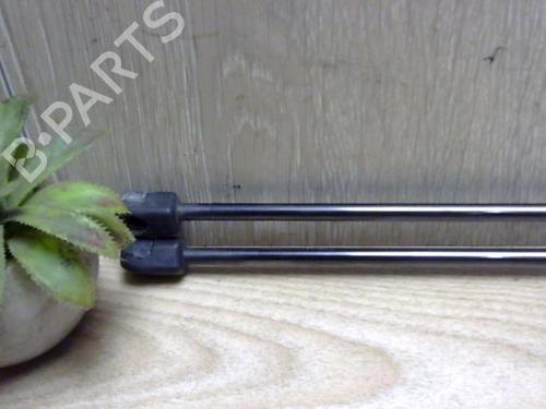 Used Tailgate lift support MAZDA 6 Saloon (GG) 2.0 DI (GG14) (121 hp) 25401685