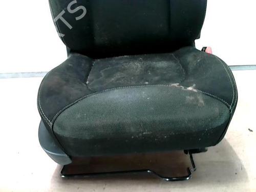 Right front seat RENAULT CLIO IV (BH_) 1.5 dCi 90 | BP31229960C16