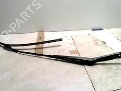 Used Front windshield wiper arm PEUGEOT 308 I (4A_, 4C_) 1.6 HDi (92 hp) 25428628