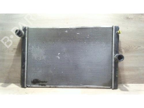 Used Water radiator TOYOTA AURIS (_E15_) 1.4 D-4D (NDE150_, NDE150R) (90 hp) 25413756