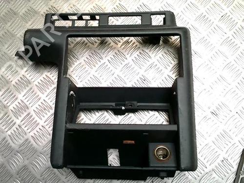 Midtkonsoll PEUGEOT 405 I (15B) 1.8 Turbo Diesel (90 hp) 32660237