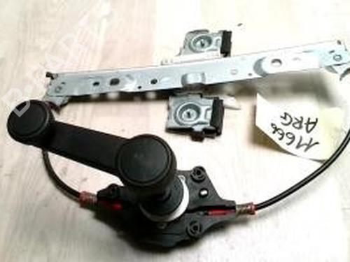Rudehejsemekanisme venstre bagtil FORD FIESTA VI (CB1, CCN) 1.4 TDCi (68 hp) 25428971
