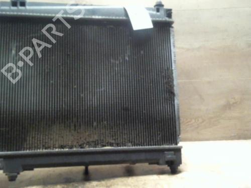Used Water radiator TOYOTA YARIS (_P9_) 1.3 VVT-i (SCP90_, SCP90R) (87 hp) 31238792