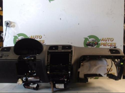 Instrumentbord VW POLO V (6R1, 6C1) 1.2 TDI (75 hp) 25400765