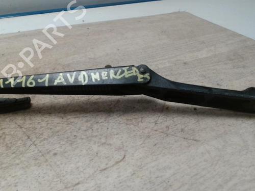 Used Front windshield wiper arm MERCEDES-BENZ M-CLASS (W163) ML 270 CDI (163.113) (163 hp) 28008255