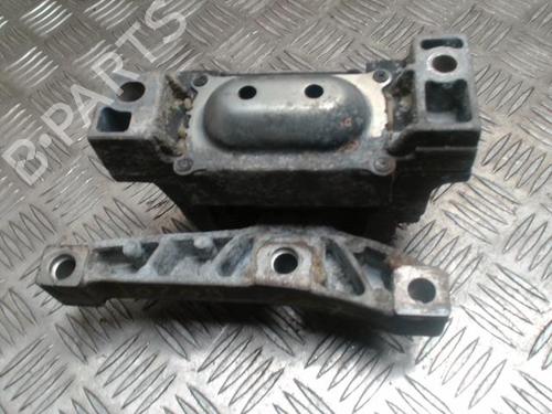 Used Engine mount PEUGEOT 207 (WA_, WC_) 1.4 16V (88 hp) 30521100