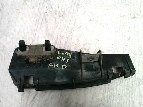 Used Rear bumper bracket TOYOTA COROLLA Verso (ZER_, ZZE12_, R1_) 2.0 D-4D (CUR10_, CUR10R) (116 hp) 25431350