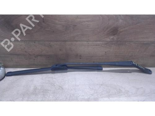 Used Front windshield wiper arm DACIA SANDERO 1.4 MPI LPG (72 hp) 25413648