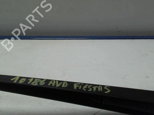 Used Front windshield wiper arm FORD FIESTA V (JH_, JD_) 1.4 TDCi (68 hp) 25417303