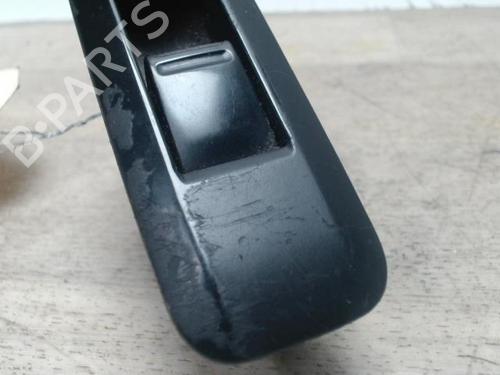 Used Right front window switch NISSAN PRIMERA Hatchback (P12) 1.9 dCi (116 hp) 25421468