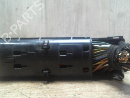 Used Fuse box VW POLO V (6R1, 6C1) 1.2 (60 hp) 28721085