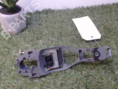 Used Front right exterior door handle VW POLO IV (9N_, 9A_) 1.2 12V (64 hp) 25395985